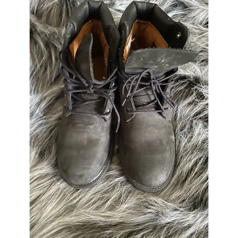 TIMBERLAND PREMIUM 6-INCH WATERPROOF BOOT (BIG KIDS) Black  Size 4.5/ Excellent